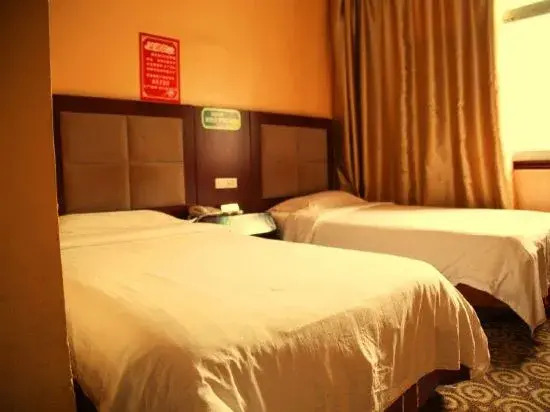 Yijia Hotel