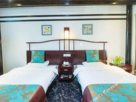 Donglai Courtyard Inn