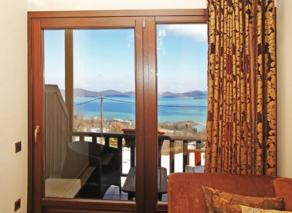 Pandion Luxury Boutique Hotel & Suites with Spa