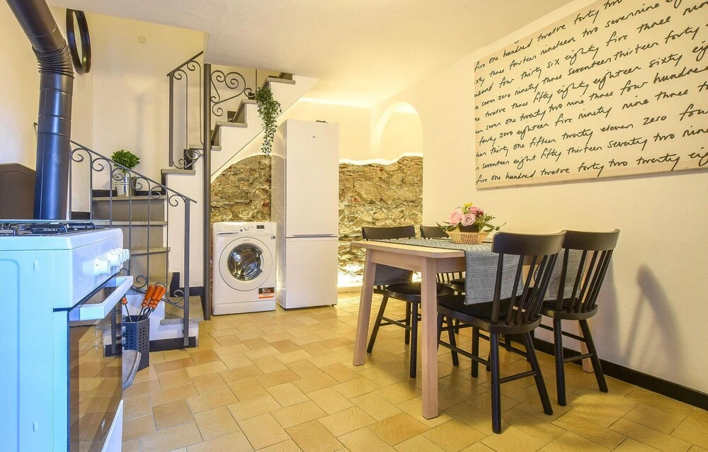 Awesome Apartment in Moneglia With 1 Bedrooms and Wifi