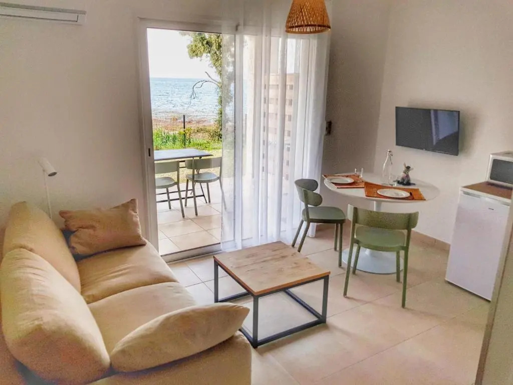 Résidence Marina di Bravone - appartement 4 personnes Vue Mer RDC N31