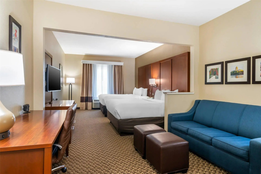 Comfort Suites - Jefferson City