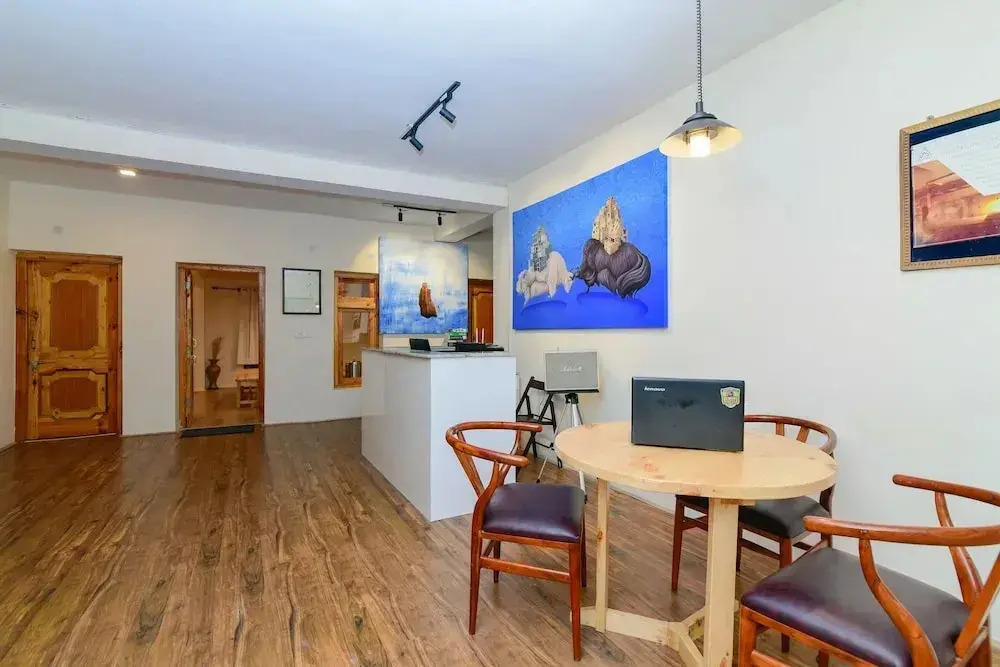 Raybo Hostel & Rooms
