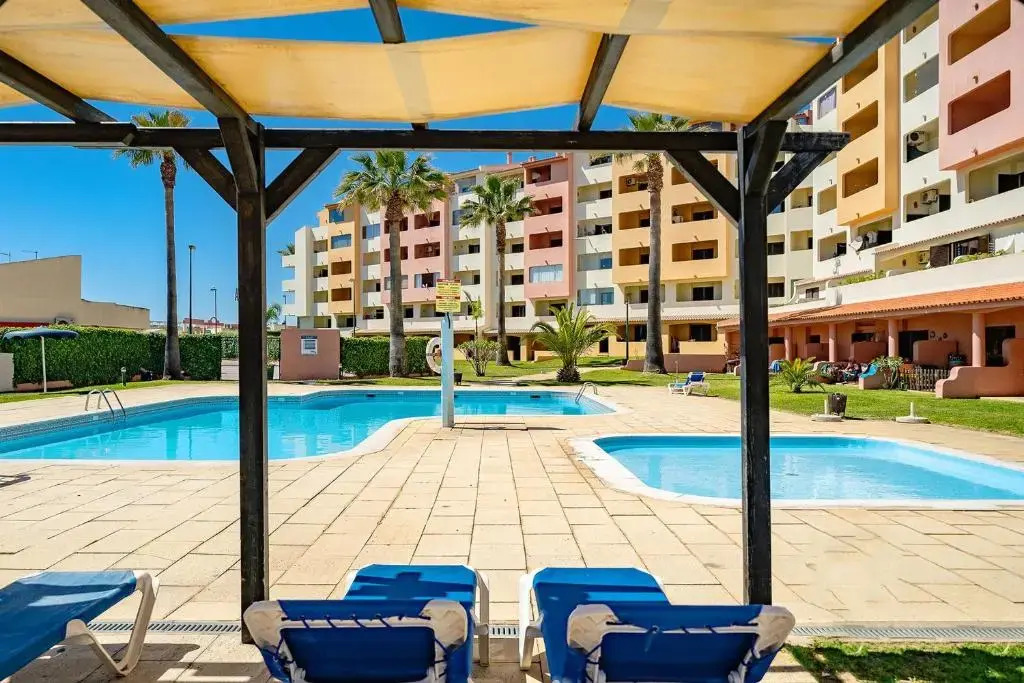 LovelyStay - Bela Vista 3BDR Duplex Penthouse with Pool