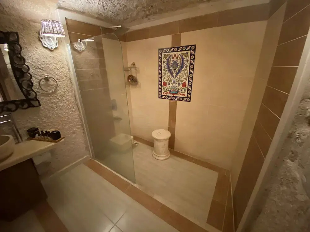 Ask-i Derun Hotel