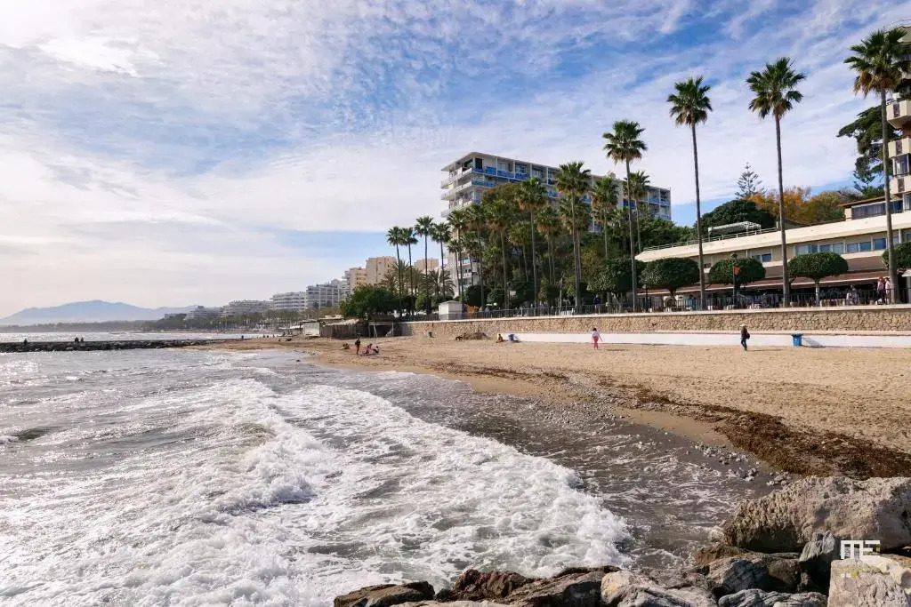 Nuevo y lujoso apartamento en Marbella Centro a pie de playa 625