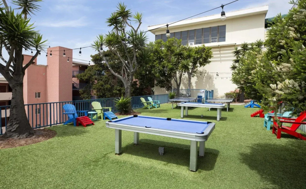 La Jolla Cove Suites