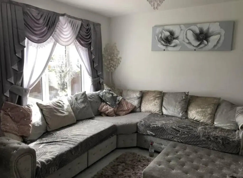 Impeccable 2-bed House in Weston-super-mare
