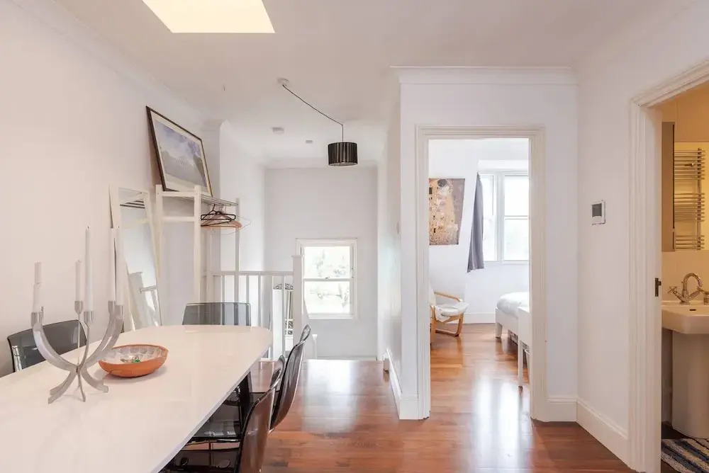 Comfy And Bright 2Br Home In West Kensington Fits 4