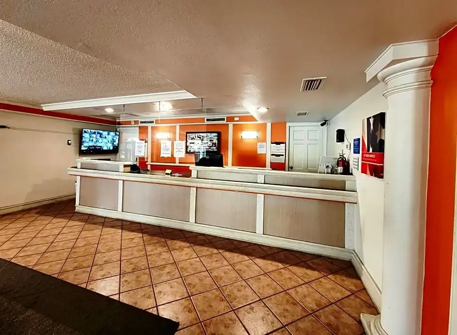 Budget Host Inn- Medical Center