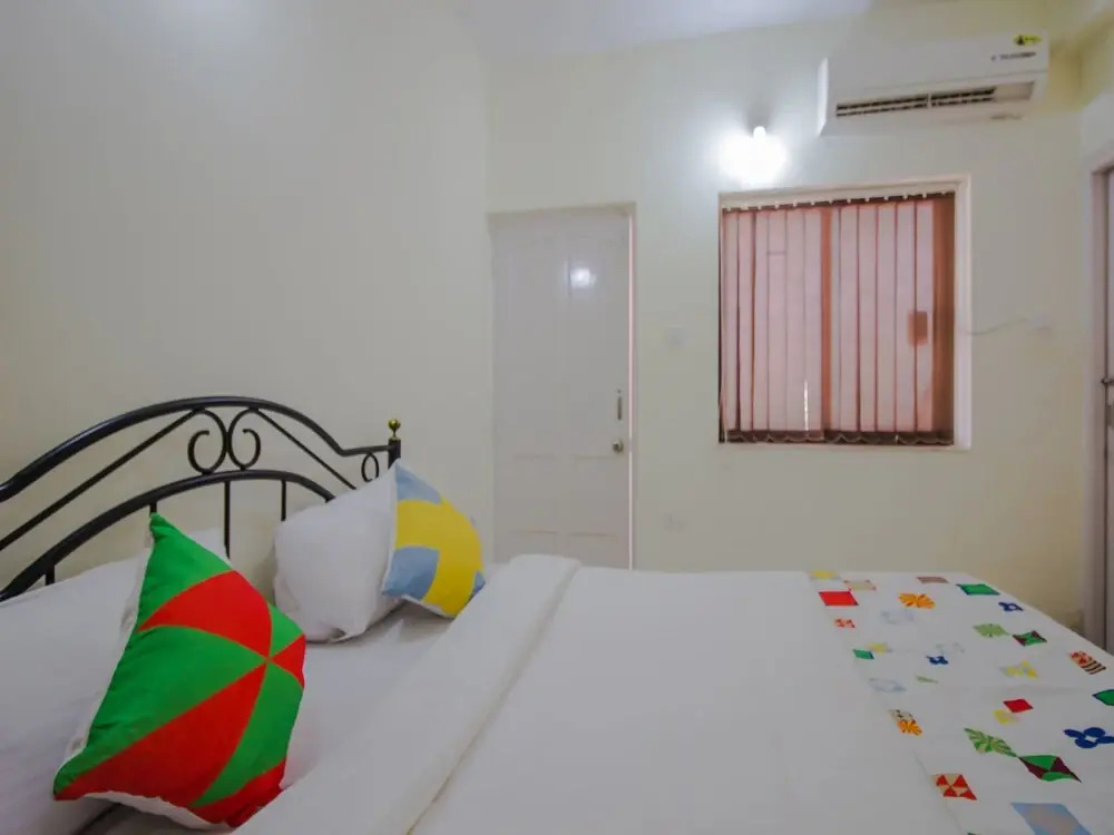 OYO 14168 Home Pleasing 1 BHK Baga