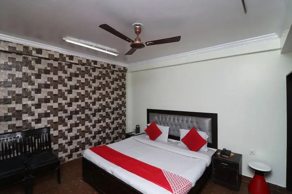 Oyo 29660 Hotel Vardhman Classic