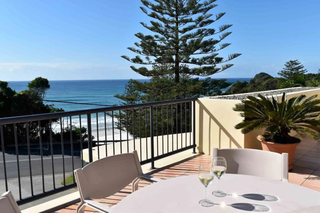 Beachside Holiday Apartments