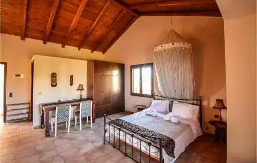 Holiday Home Finikia With Hot Tub I