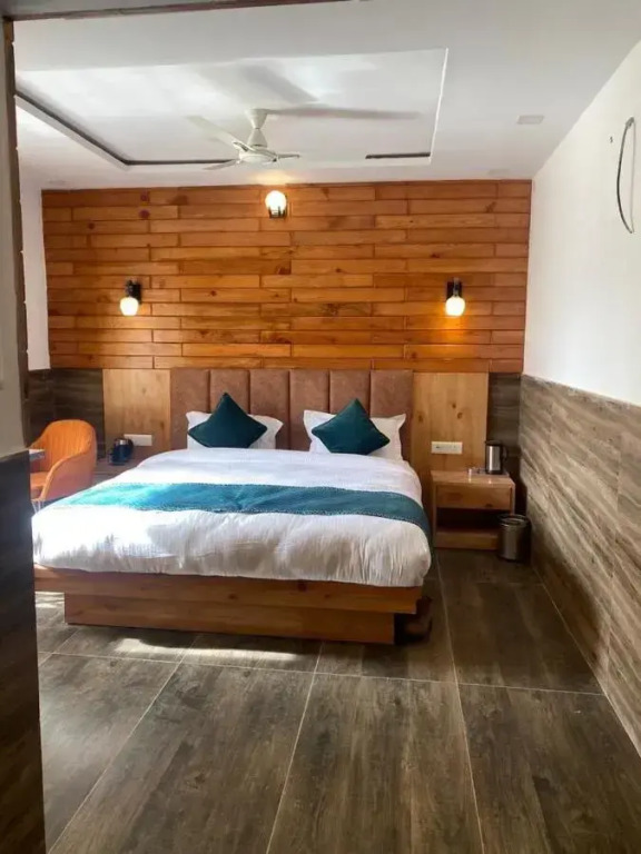 The Aesthetic Hotel & Restaurant