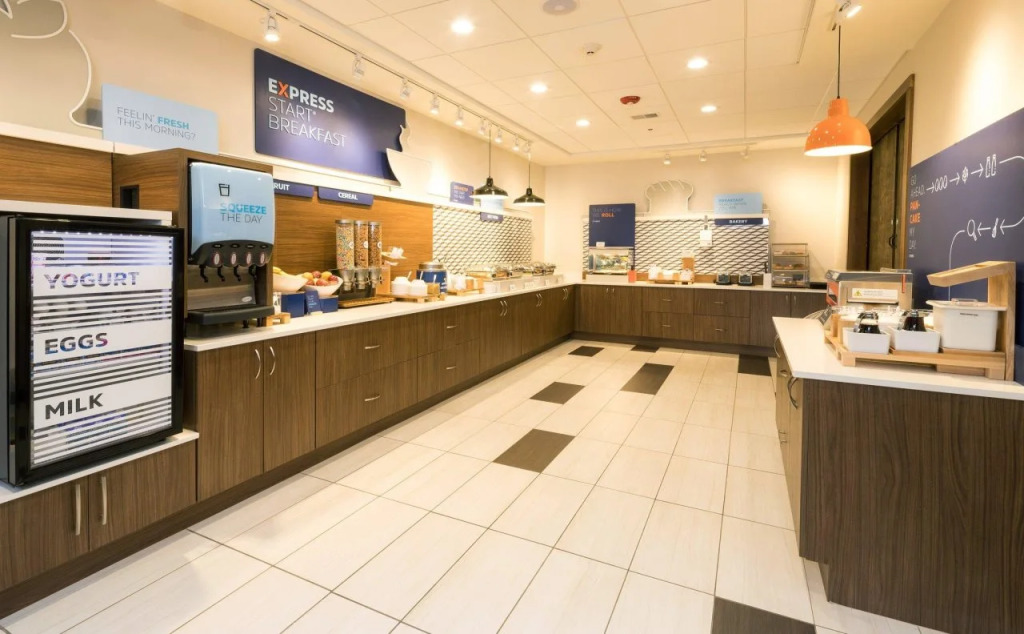 Holiday Inn Express & Suites Auburn by IHG