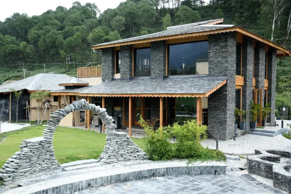 Osho Himalayas