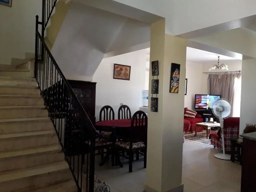 Marina Wadi Degla Villa Duplex 4 Bedrooms