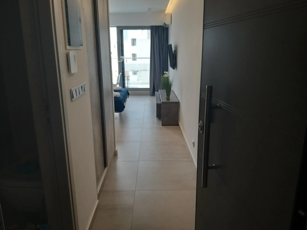 Amazing Apartments @ Aiolou Str