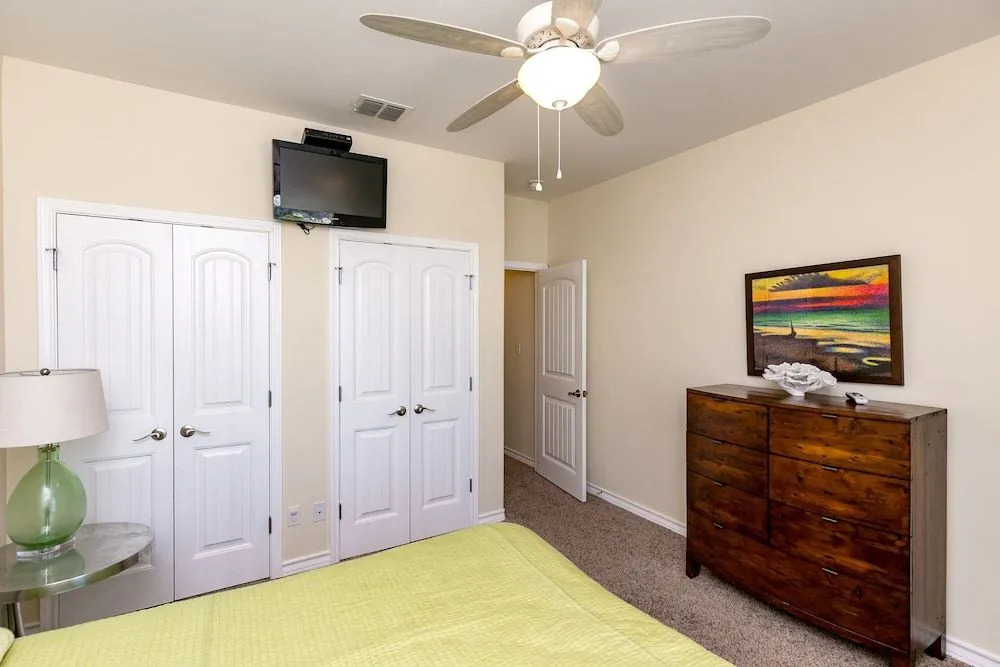 Rare 5BR Pirates Bay Condo by RedAwning