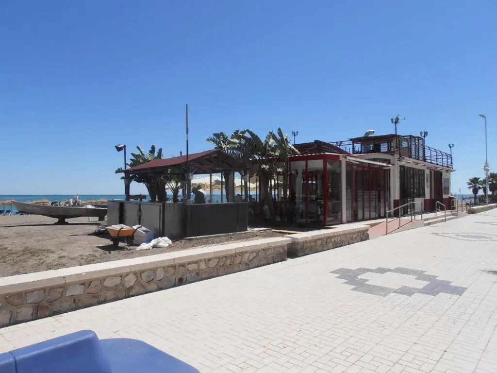 BEACH AND CENTER APARTMENT 2 BEDROOMs