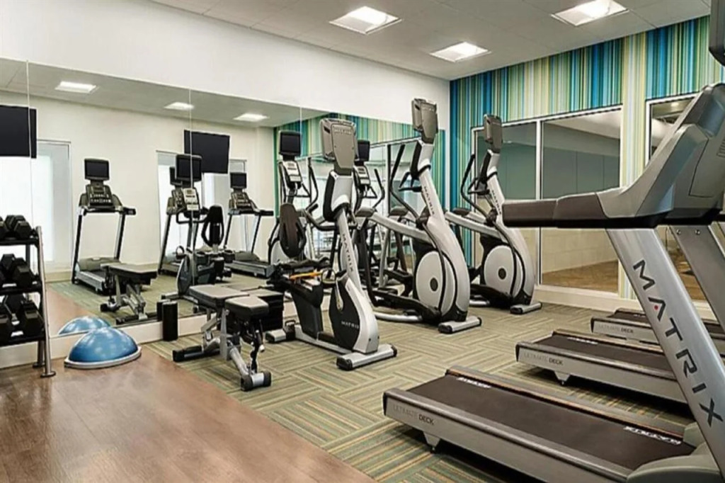 Holiday Inn Express & Suites - Goodland I-70 by IHG