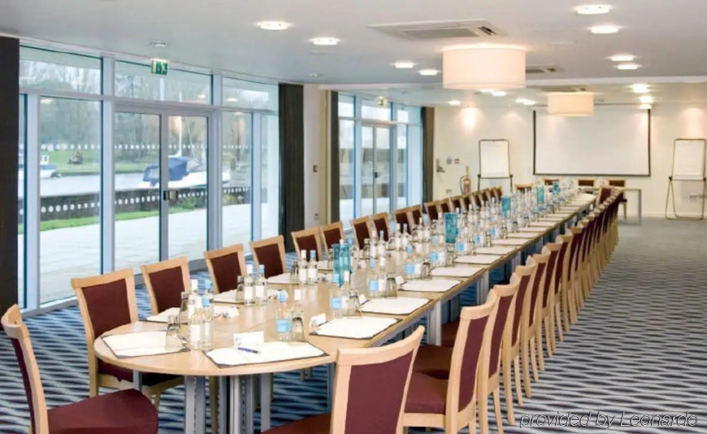 Captains Club Hotel & Spa