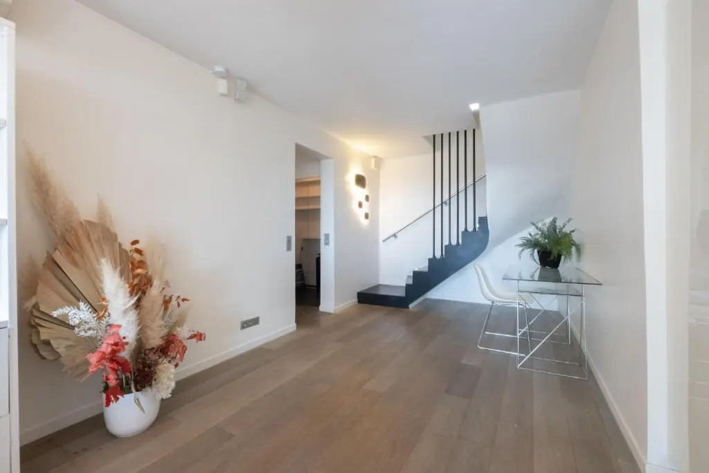 SERRENDY PENTHOUSE STYLE HOUSE Swimming pool and absolute calm!