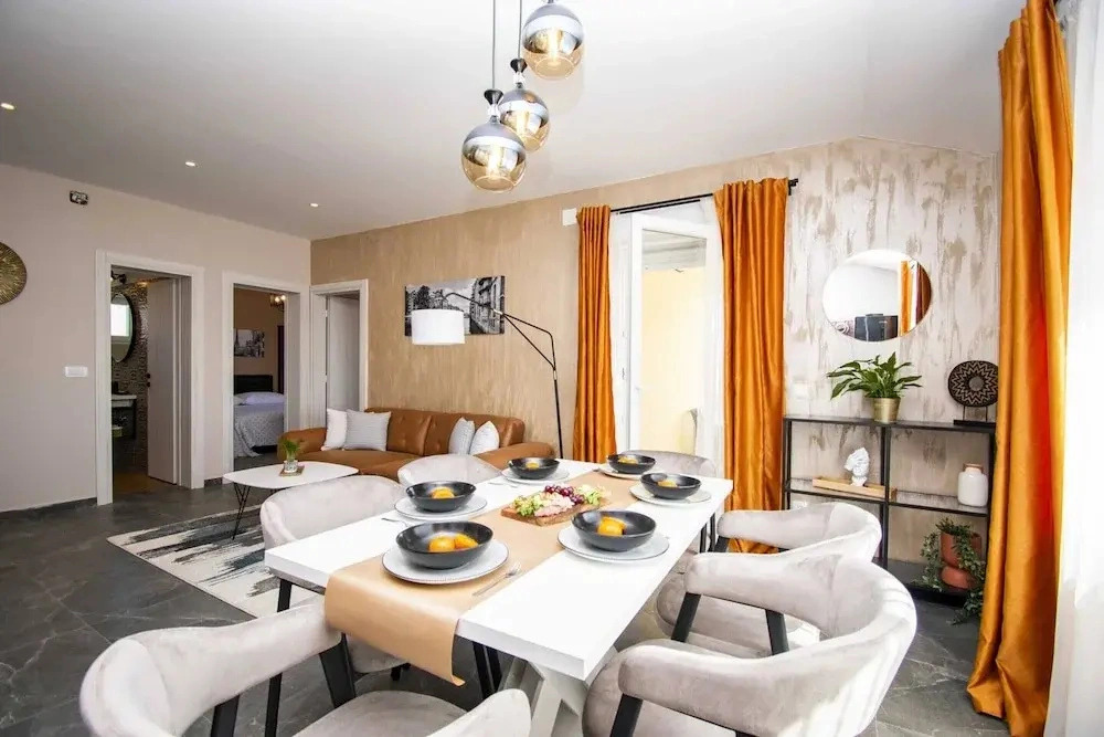 2-bedroom Coastal Apartment in Vodice