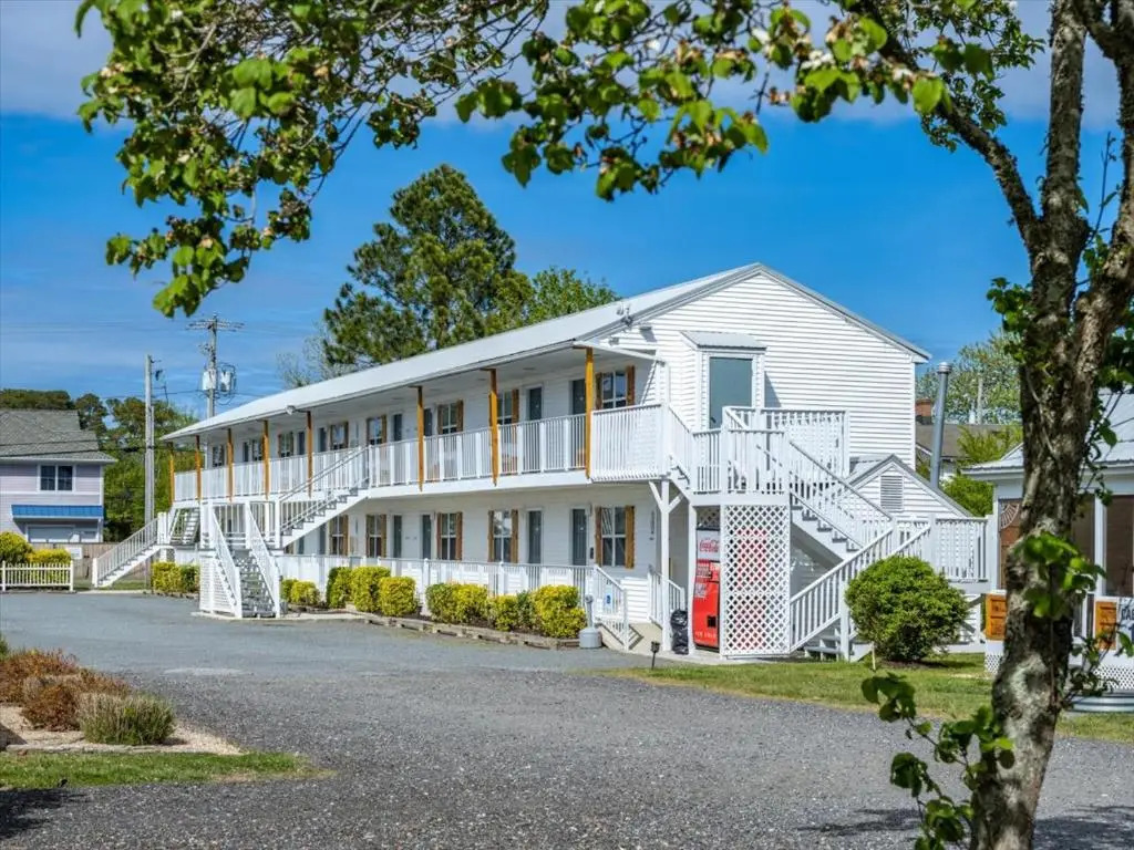 Beach Bum West-O Motel