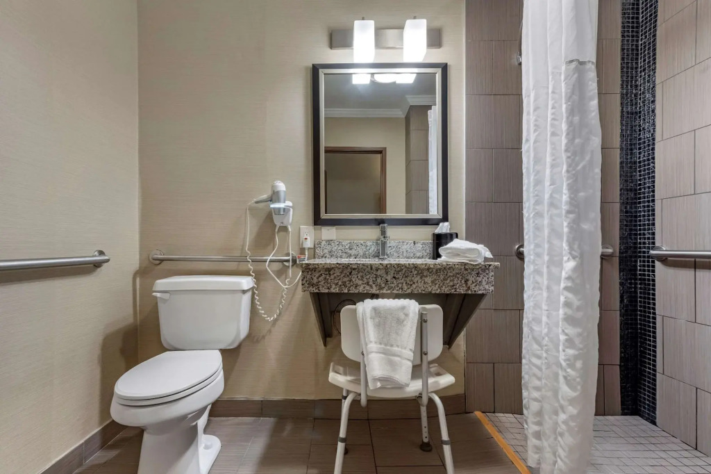 Comfort Inn & Suites Butler