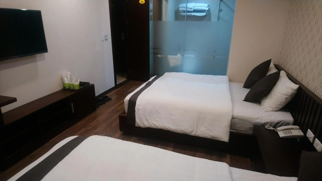 OYO 930 Thang Long Hotel