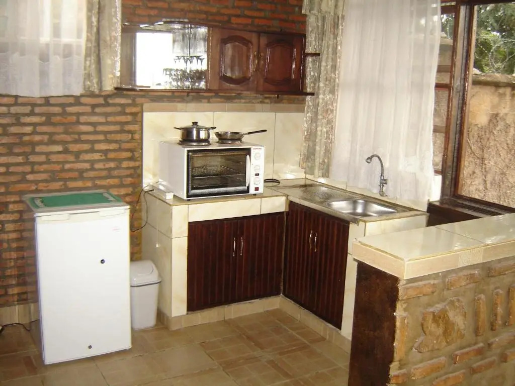Vaya Apartments Services