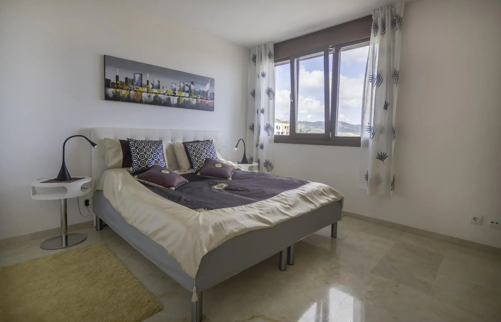 28039 - Great penthouse near beach