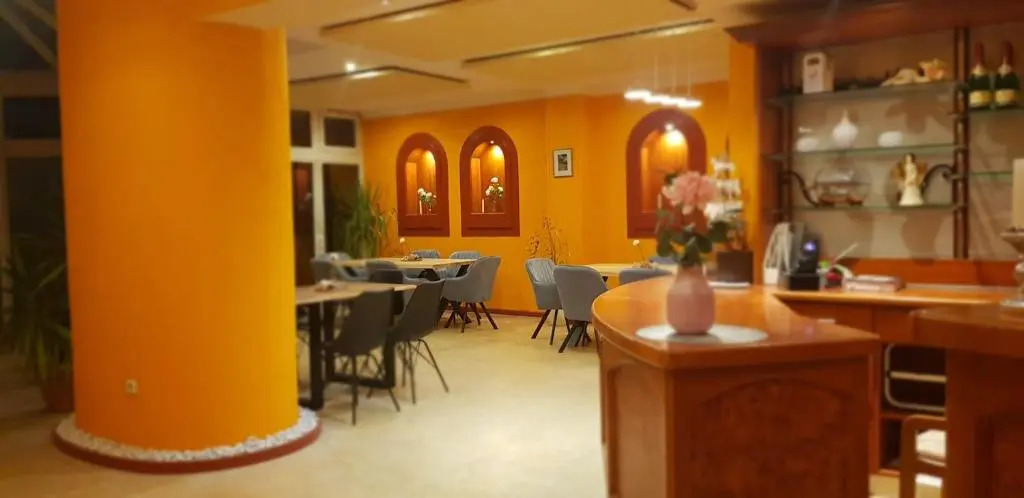 Varel Bay Hotel
