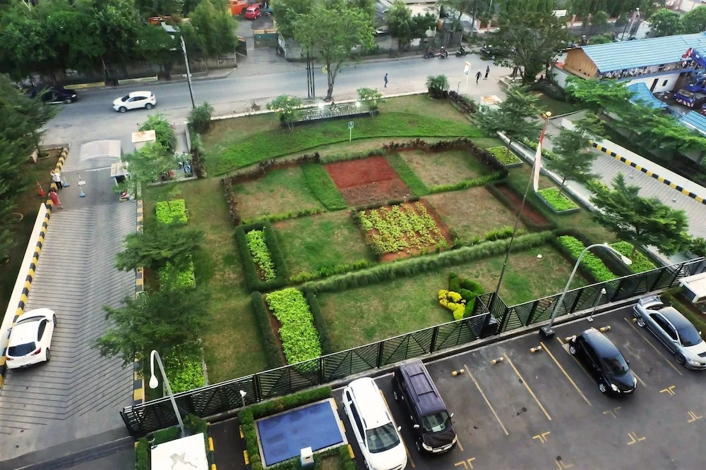 Cozy Studio Apartment Near Mall Kelapa Gading
