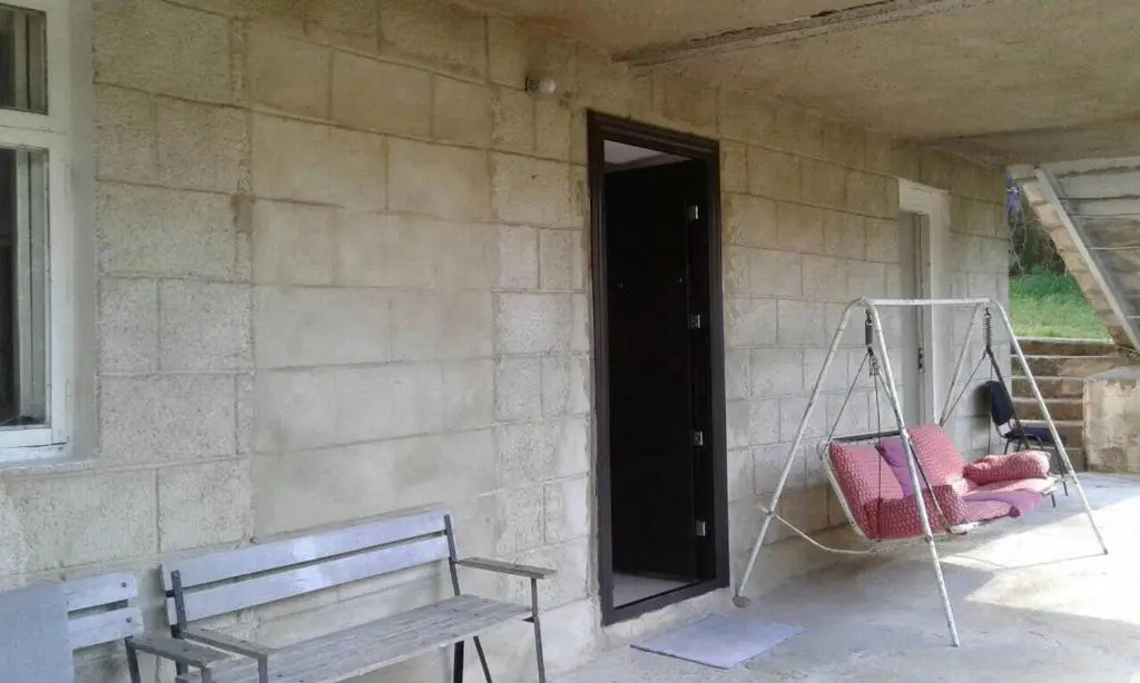 Mero House
