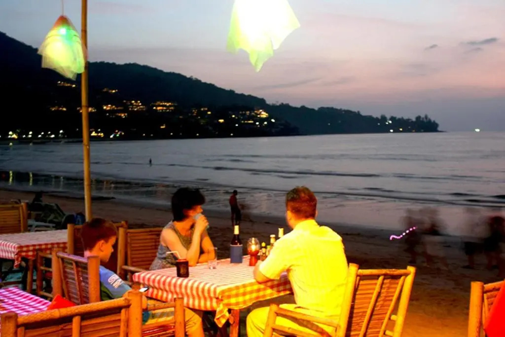 Dengs kamala beach Guesthouse