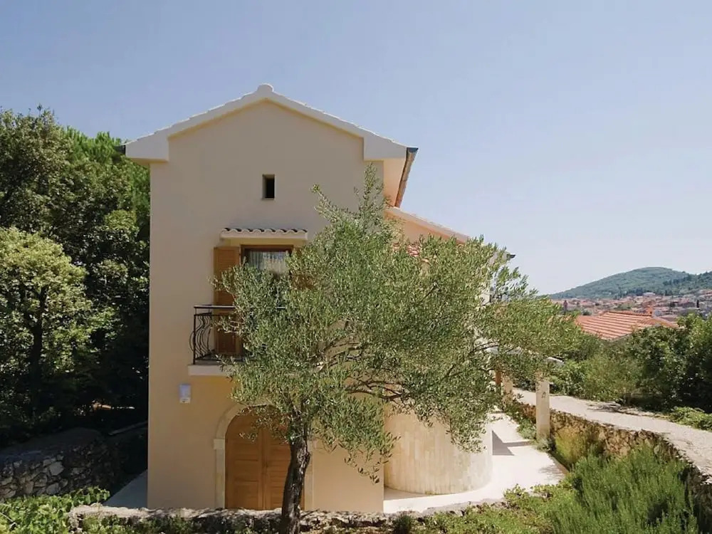 Very pleasant holiday house with sea view located in Preko on the island Ugljan