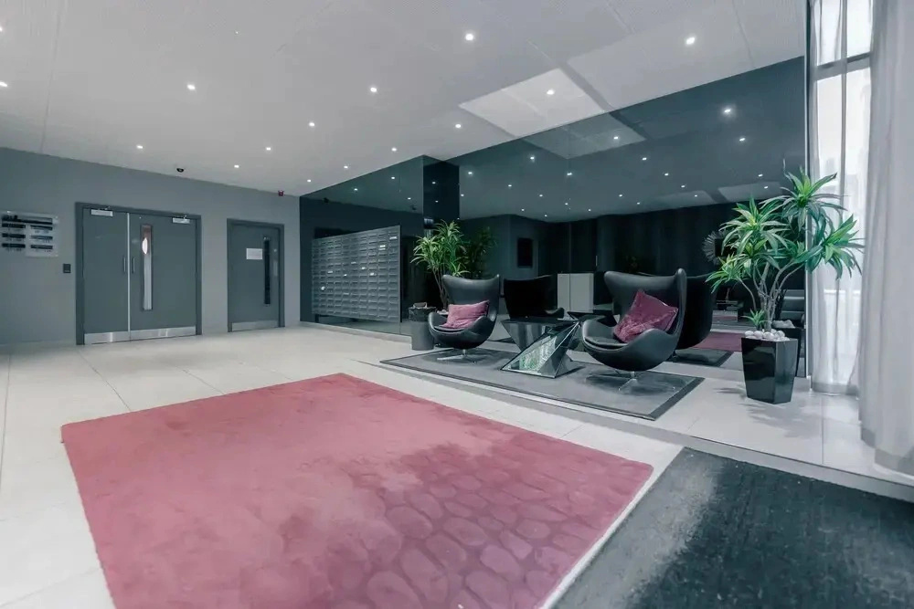 Roomspace Serviced Apartments - Queensway
