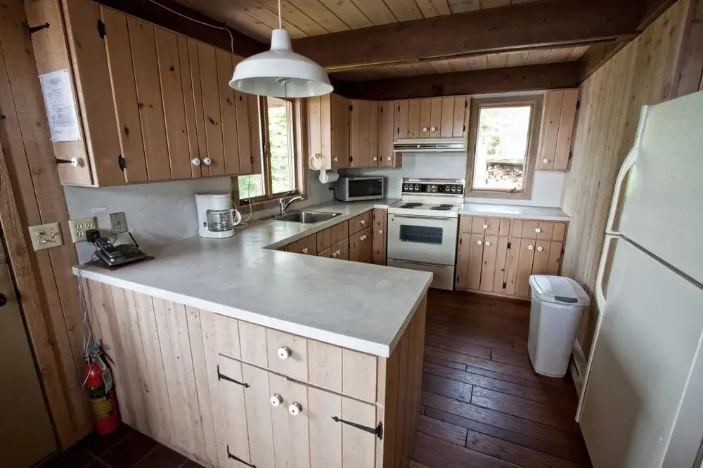 Cove Point Lodge