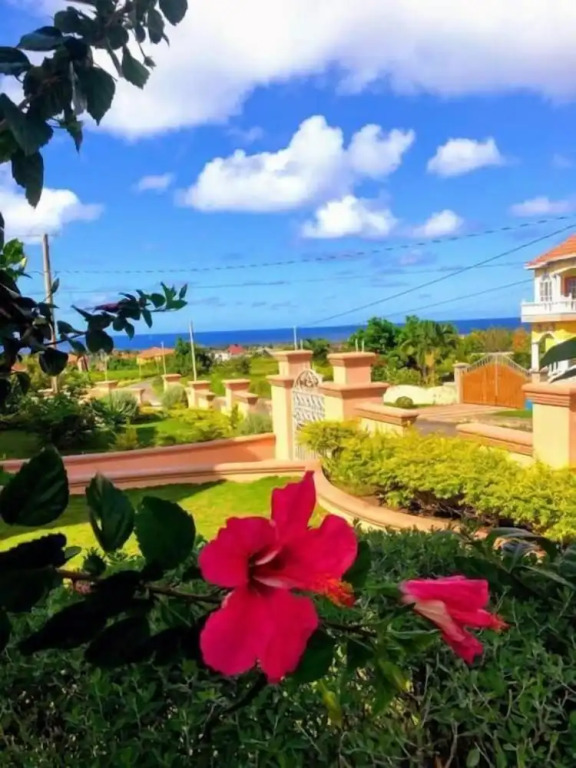 El Plantation Village