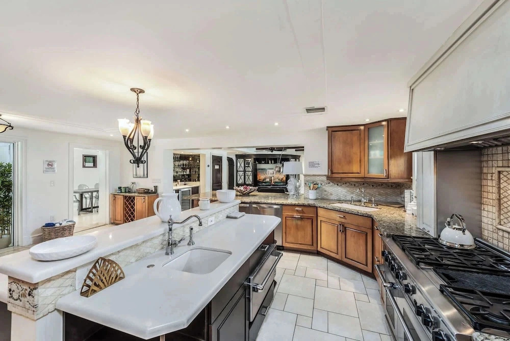 Villa Justina by Rove Villa W/pool & Hot Tub