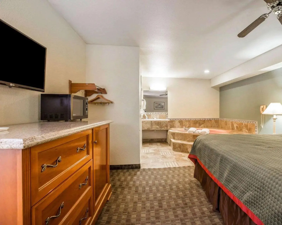 Rodeway Inn Delano
