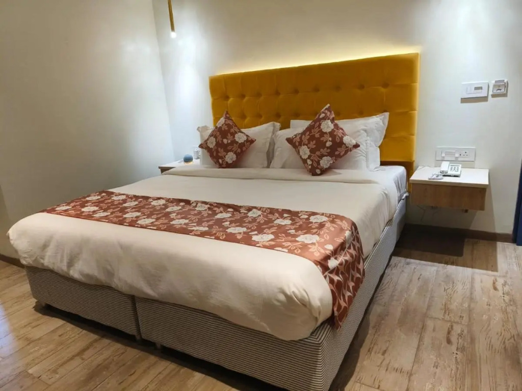World Inn Hotel