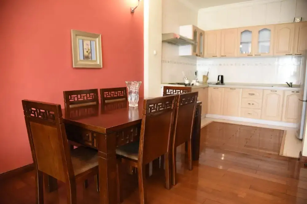 Diplomat Furnished Apartments