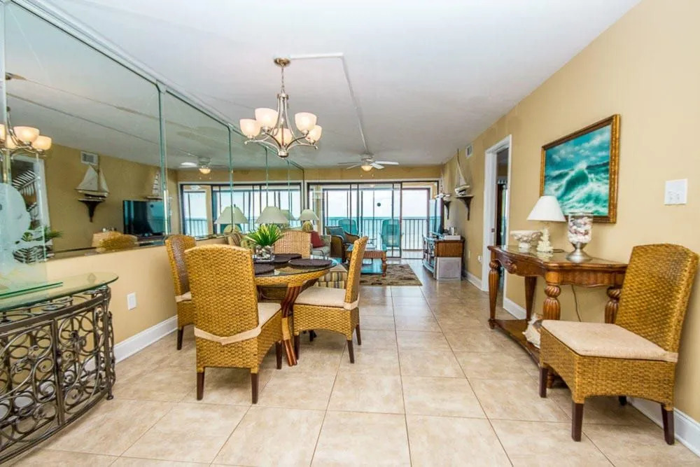 The Edgewater 44