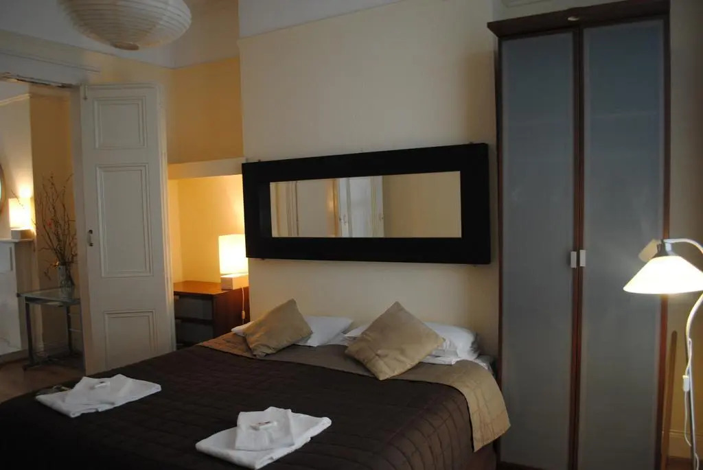 Pearl Court Guesthouse
