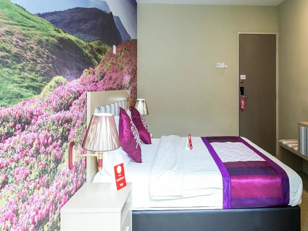OYO 281 OM Hotel