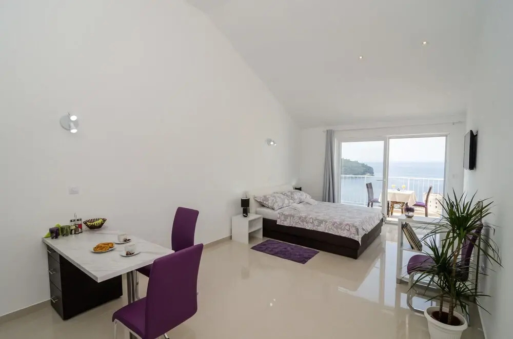 Toni & Vito's Suites